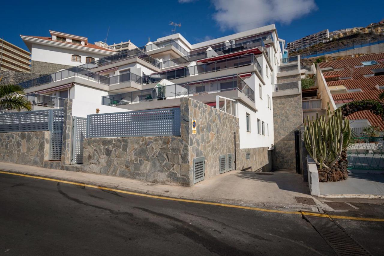 Luxurious With Large Terrace And Sea Views