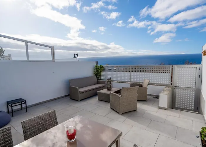 Luxurious Apartment With Large Terrace And Sea Views